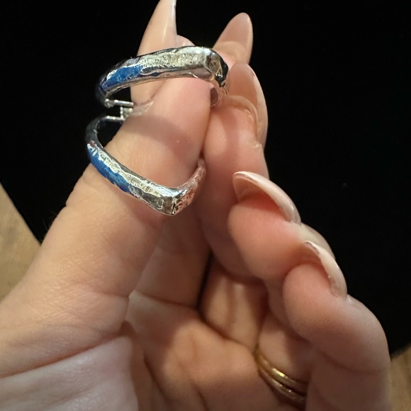 Elegant Silver Hoop Earrings - Picture 3 of 4